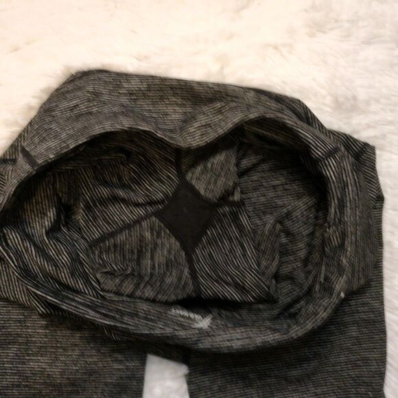 Old Navy Active‎ Go Dry Full Length Leggings Women's Medium Gray Stripe - Picture 6 of 10